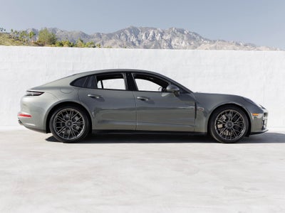 2026 Porsche Panamera E-Hybrid Turbo