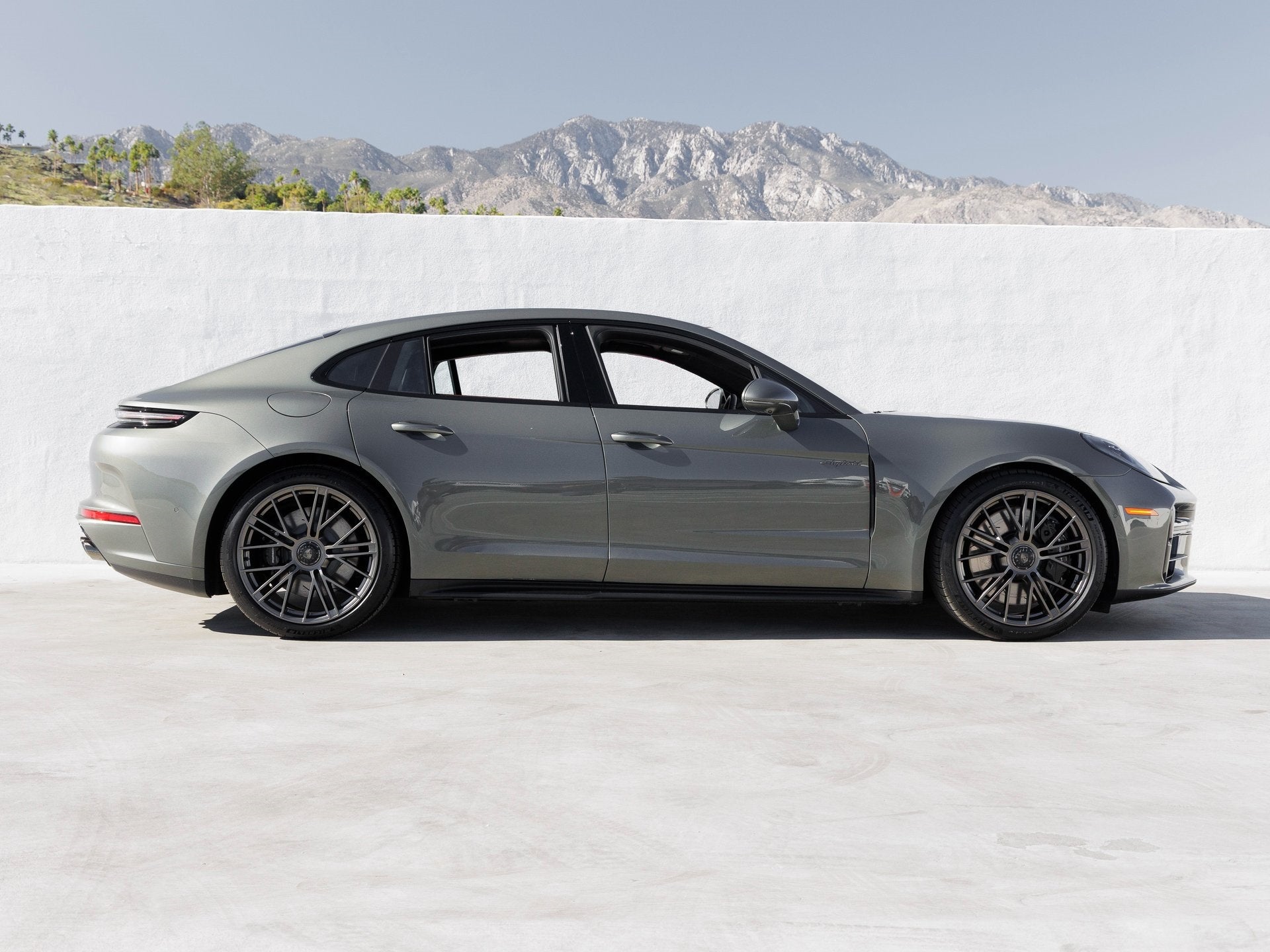 2026 Porsche Panamera E-Hybrid Turbo