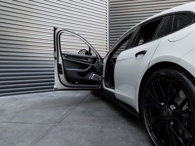 2026 Porsche Panamera Panamera Turbo E-Hybrid