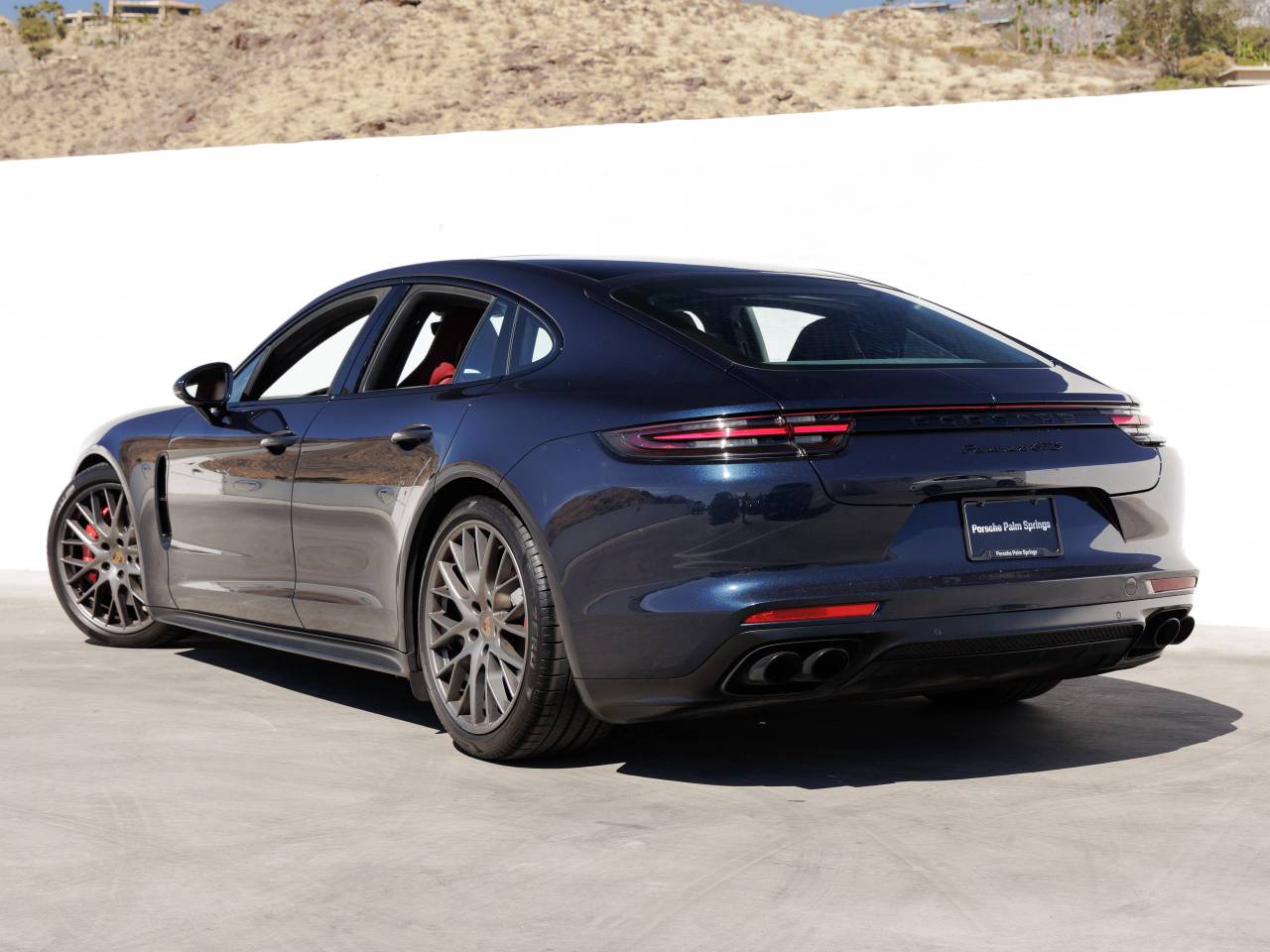 2020 Porsche Panamera Panamera GTS