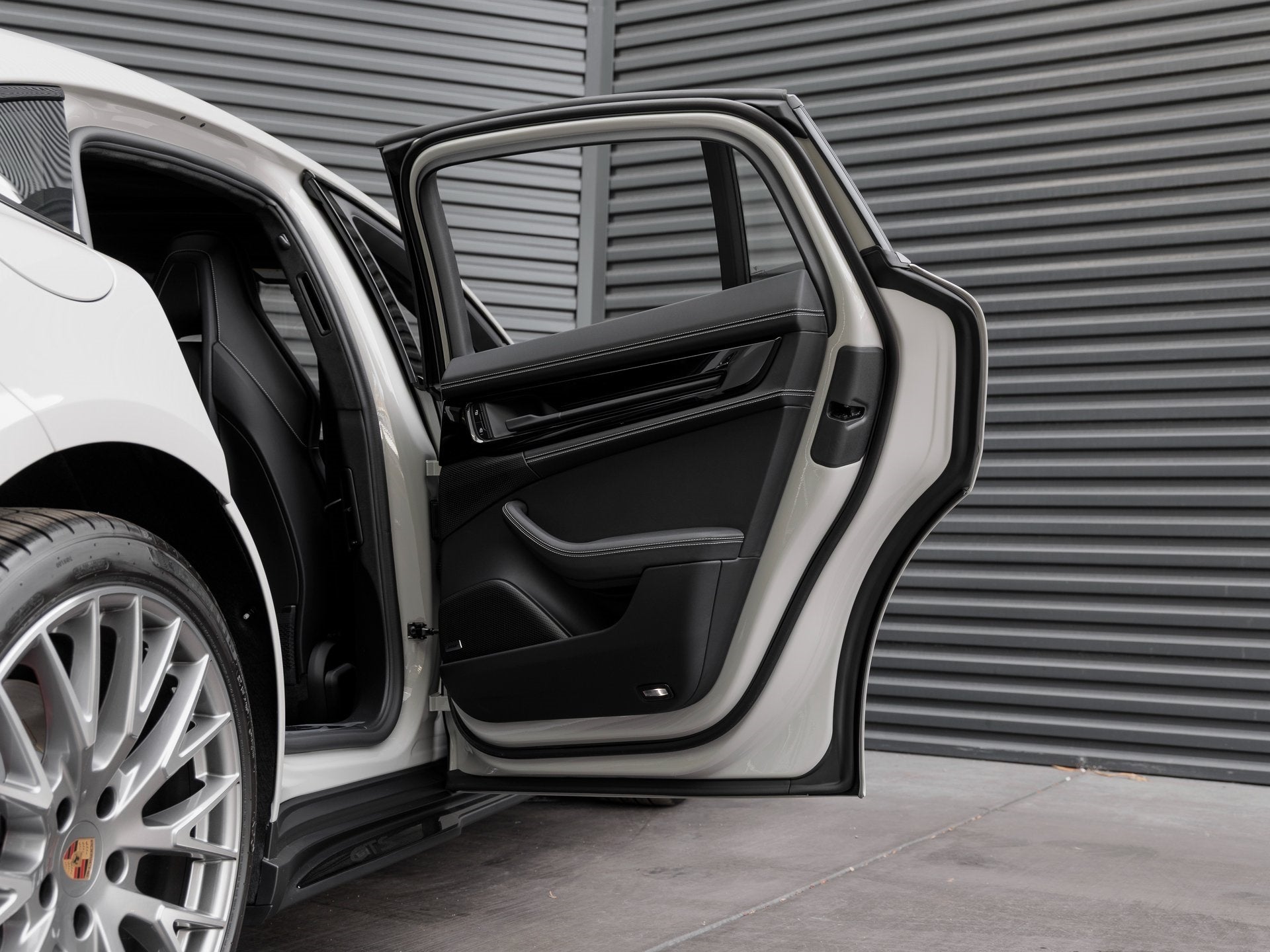 2026 Porsche Panamera Panamera GTS