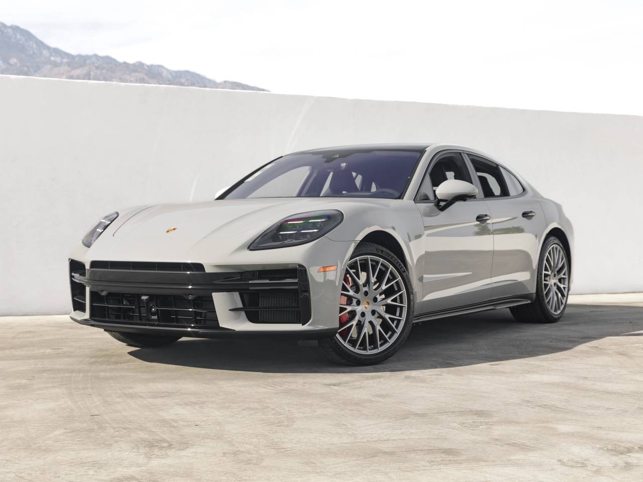2026 Porsche Panamera Panamera GTS