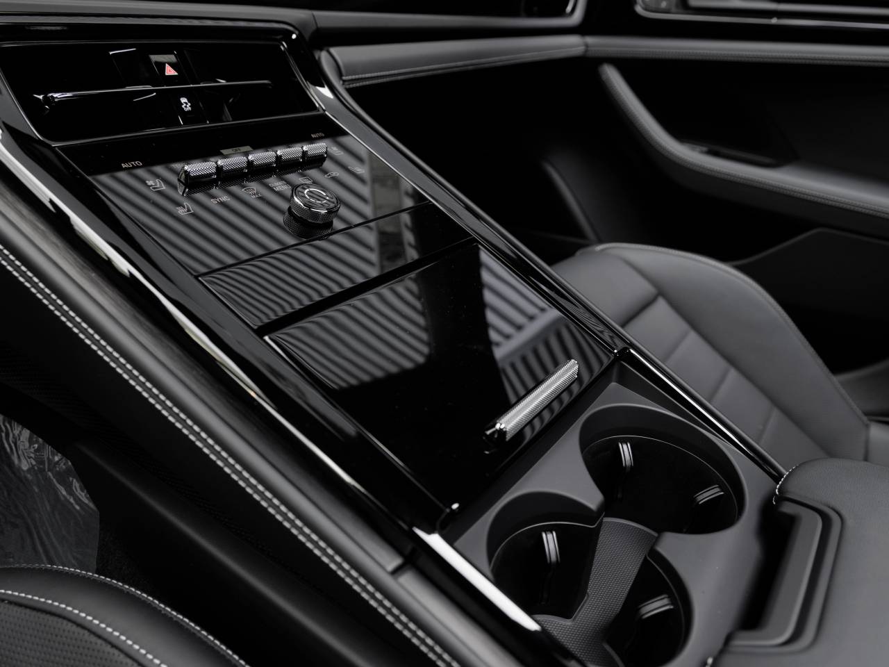 2026 Porsche Panamera Panamera GTS