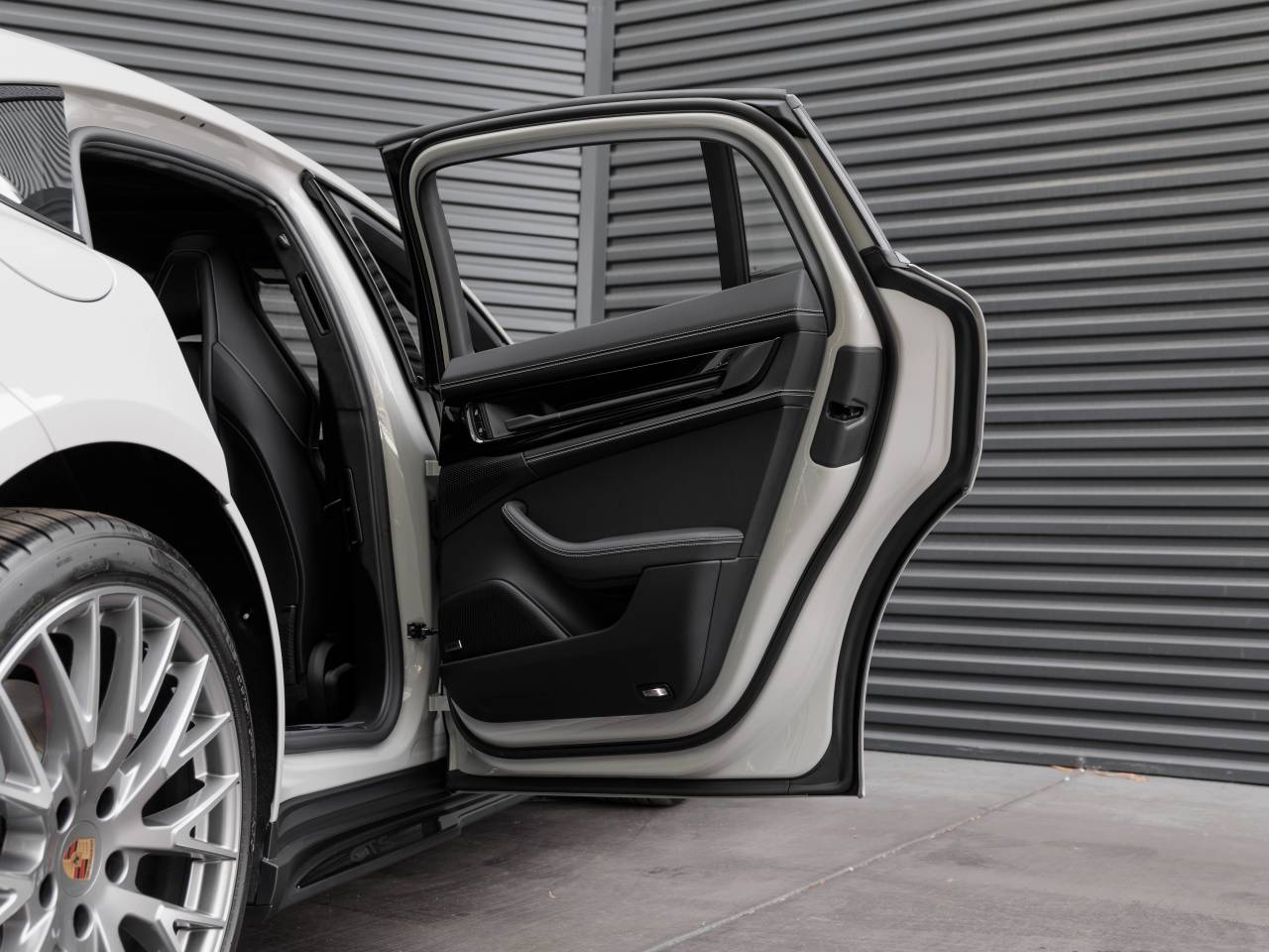 2026 Porsche Panamera Panamera GTS