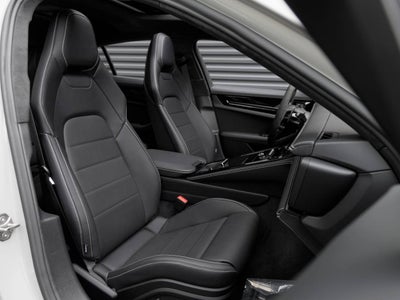 2026 Porsche Panamera Panamera GTS