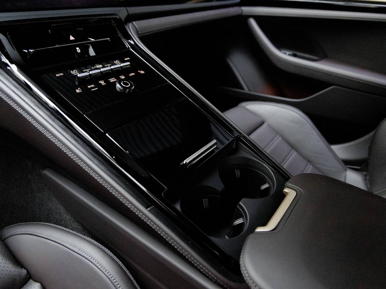 2026 Porsche Panamera Panamera GTS