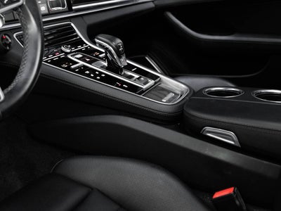 2018 Porsche Panamera Panamera Turbo S E-Hybrid