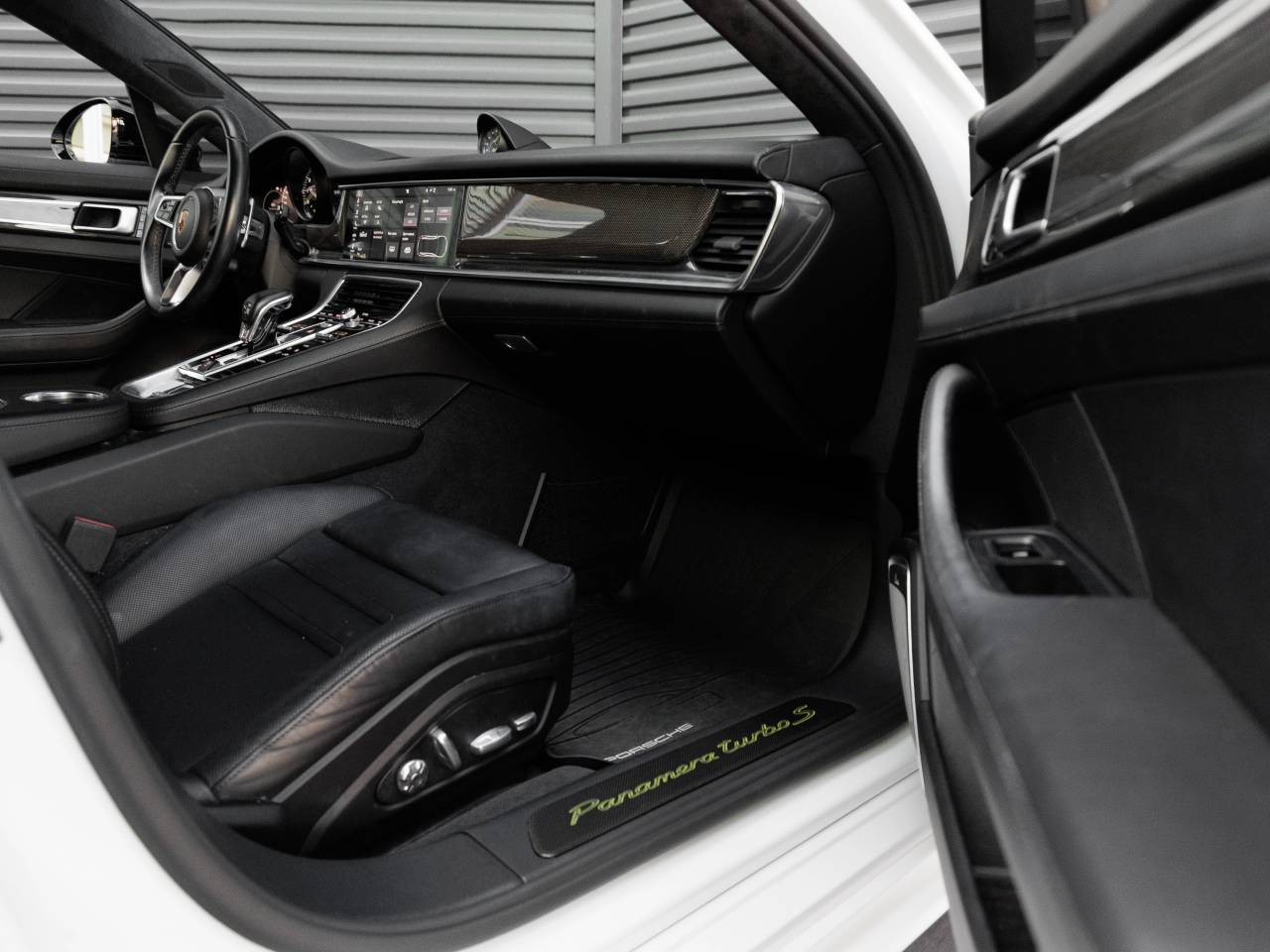 2018 Porsche Panamera Panamera Turbo S E-Hybrid