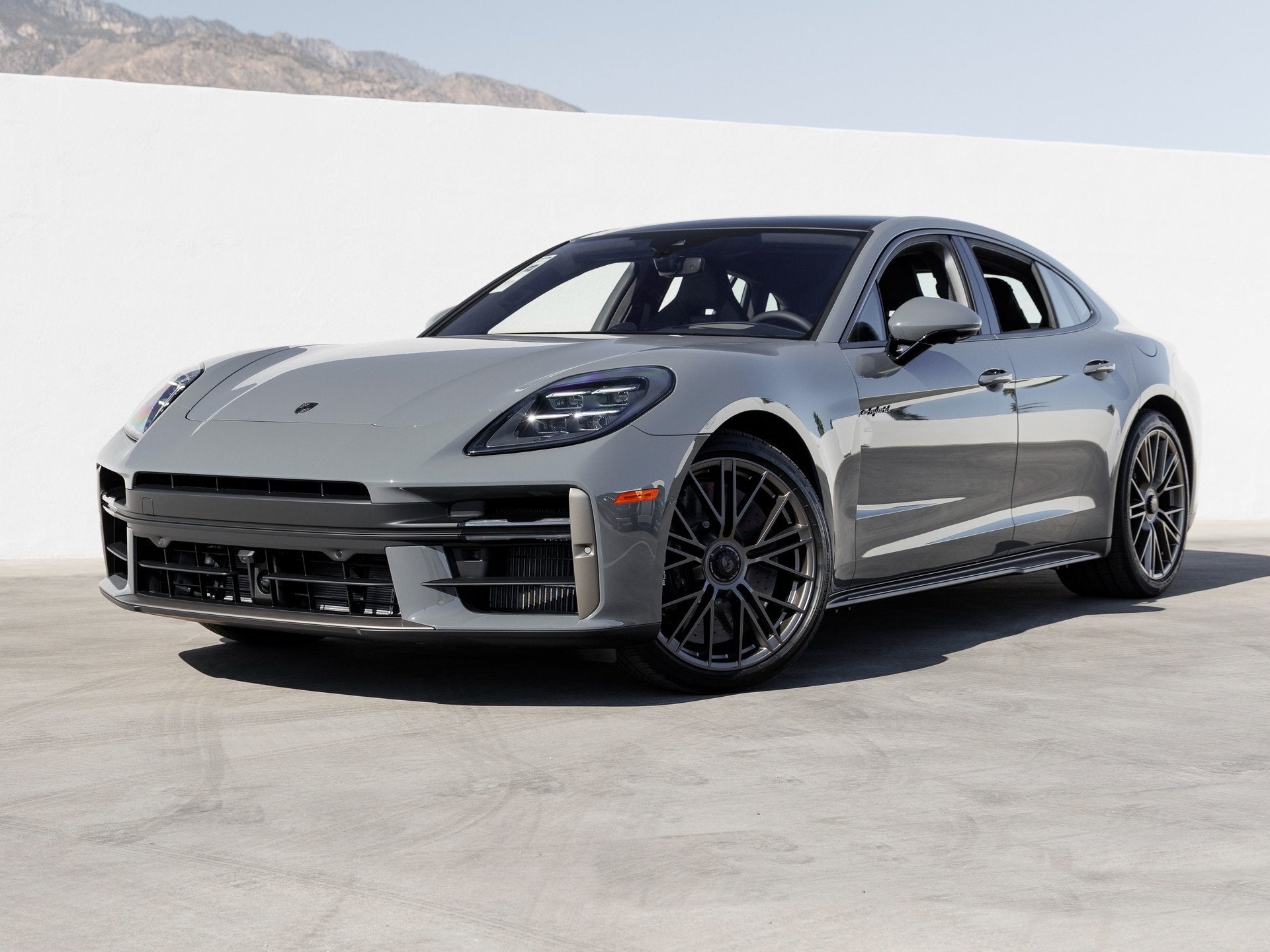 2026 Porsche Panamera Panamera Turbo S E-Hybrid
