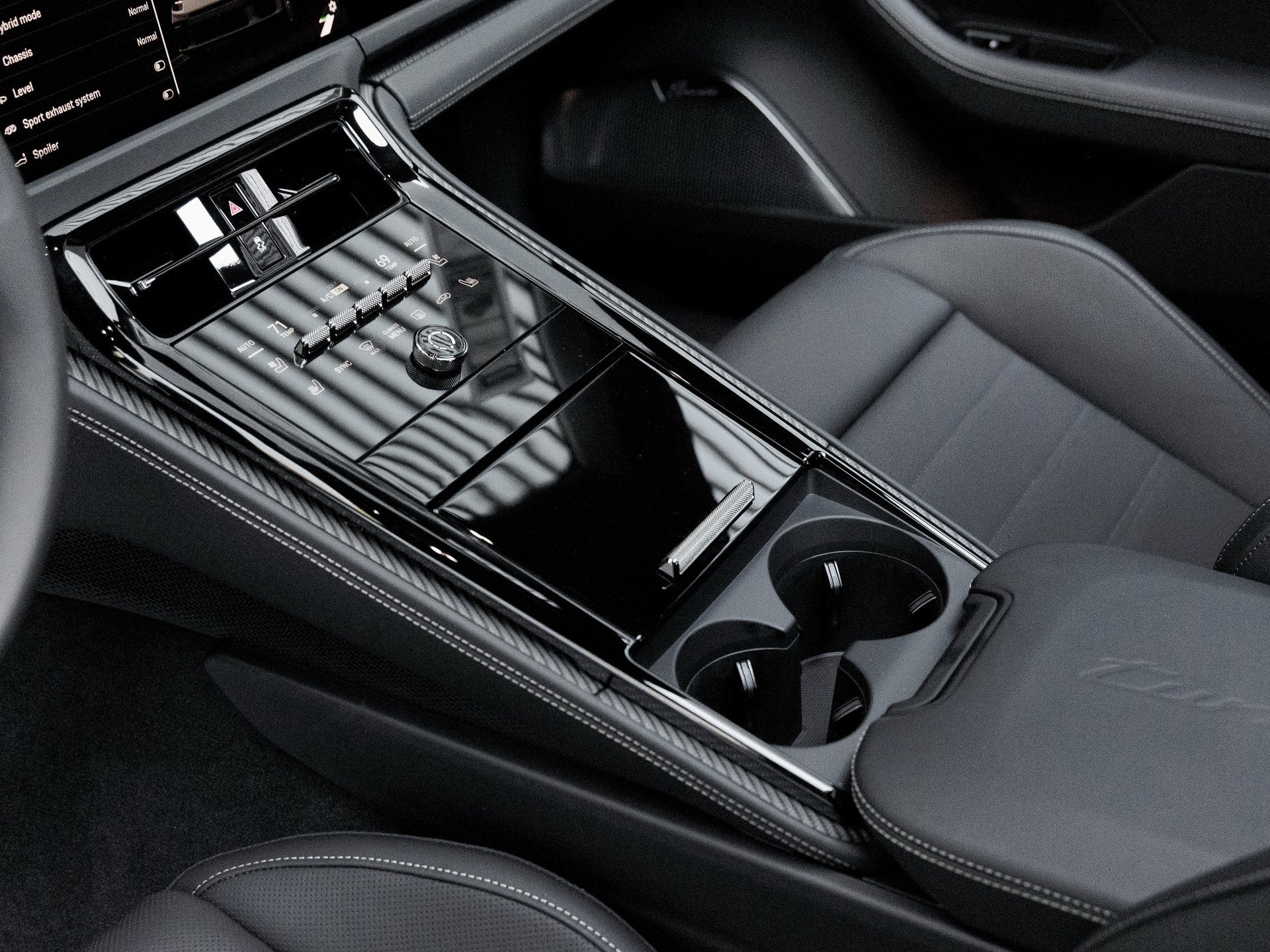 2026 Porsche Panamera Panamera Turbo S E-Hybrid