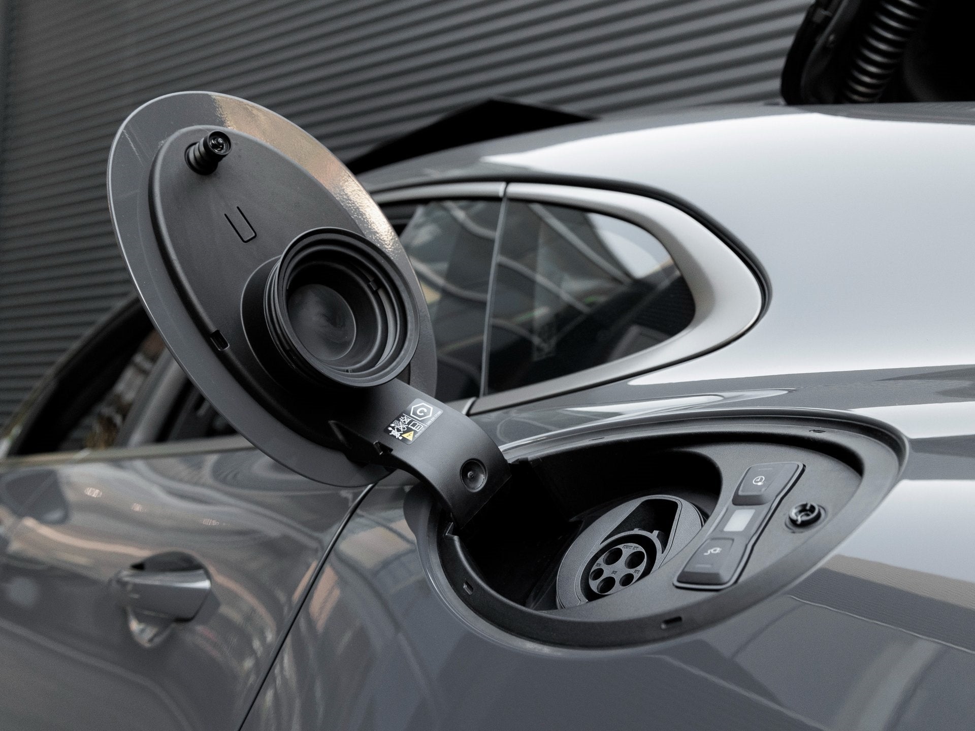 2026 Porsche Panamera Panamera Turbo S E-Hybrid