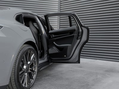 2026 Porsche Panamera Panamera Turbo S E-Hybrid