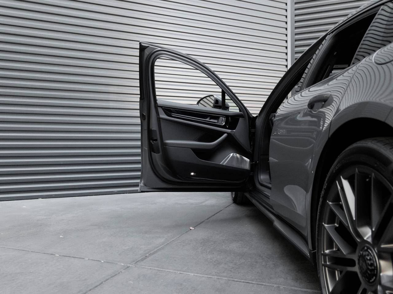 2026 Porsche Panamera Panamera Turbo S E-Hybrid