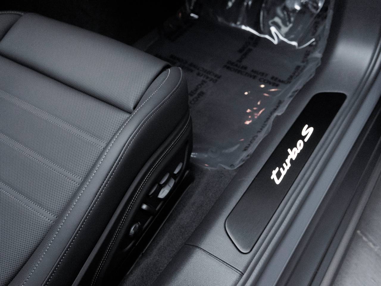 2026 Porsche Panamera Panamera Turbo S E-Hybrid