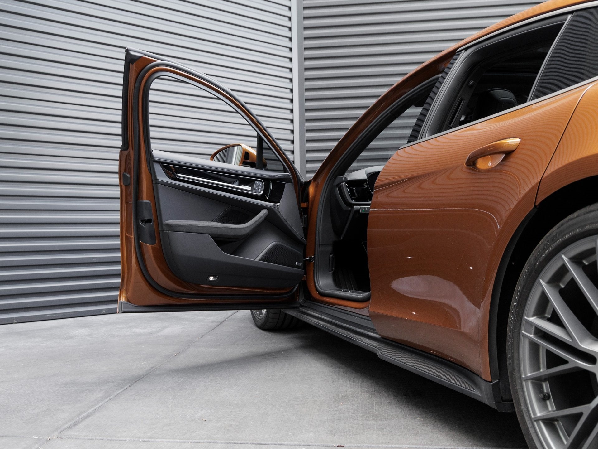 2025 Porsche Panamera Panamera Turbo S E-Hybrid