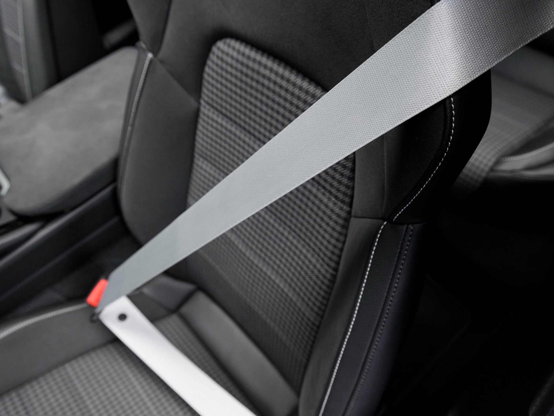 2025 Porsche Panamera Panamera Turbo S E-Hybrid