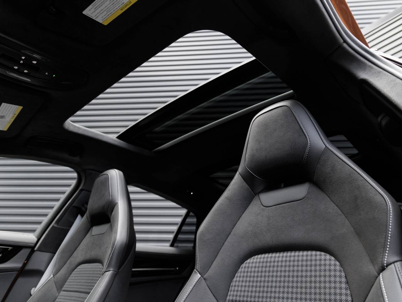 2025 Porsche Panamera Panamera Turbo S E-Hybrid