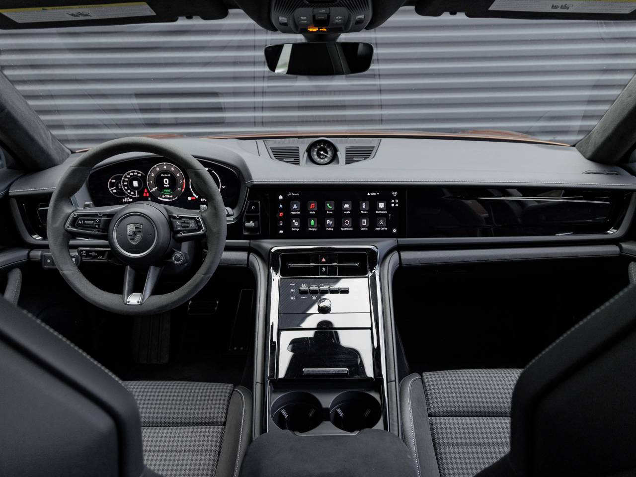 2025 Porsche Panamera Panamera Turbo S E-Hybrid