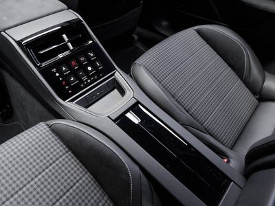 2025 Porsche Panamera Panamera Turbo S E-Hybrid