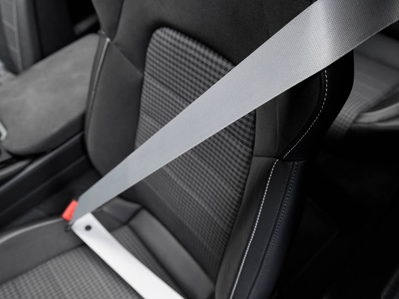 2025 Porsche Panamera Panamera Turbo S E-Hybrid