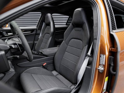 2025 Porsche Panamera Panamera Turbo S E-Hybrid