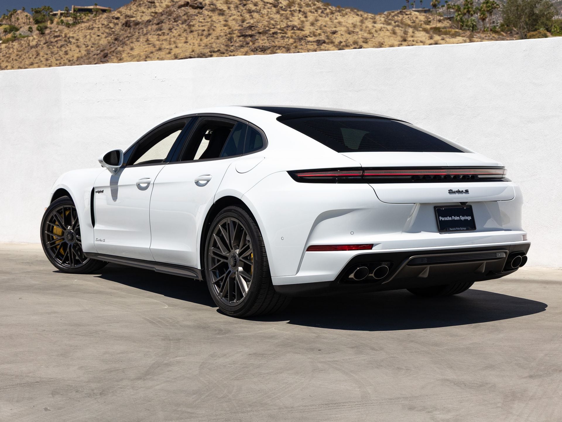 2026 Porsche Panamera Turbo S E-Hybrid