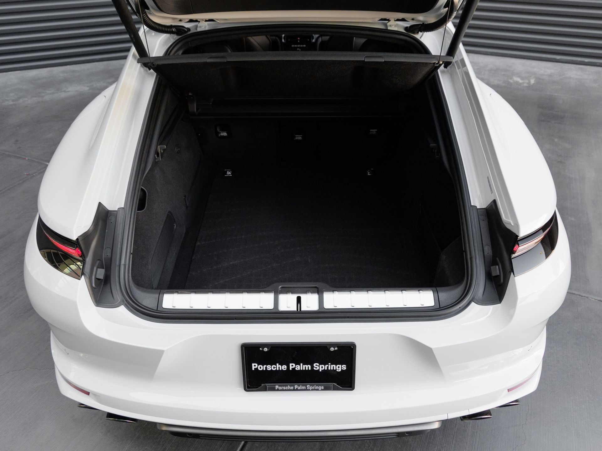 2026 Porsche Panamera Turbo S E-Hybrid