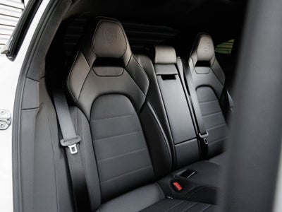 2026 Porsche Panamera Turbo S E-Hybrid
