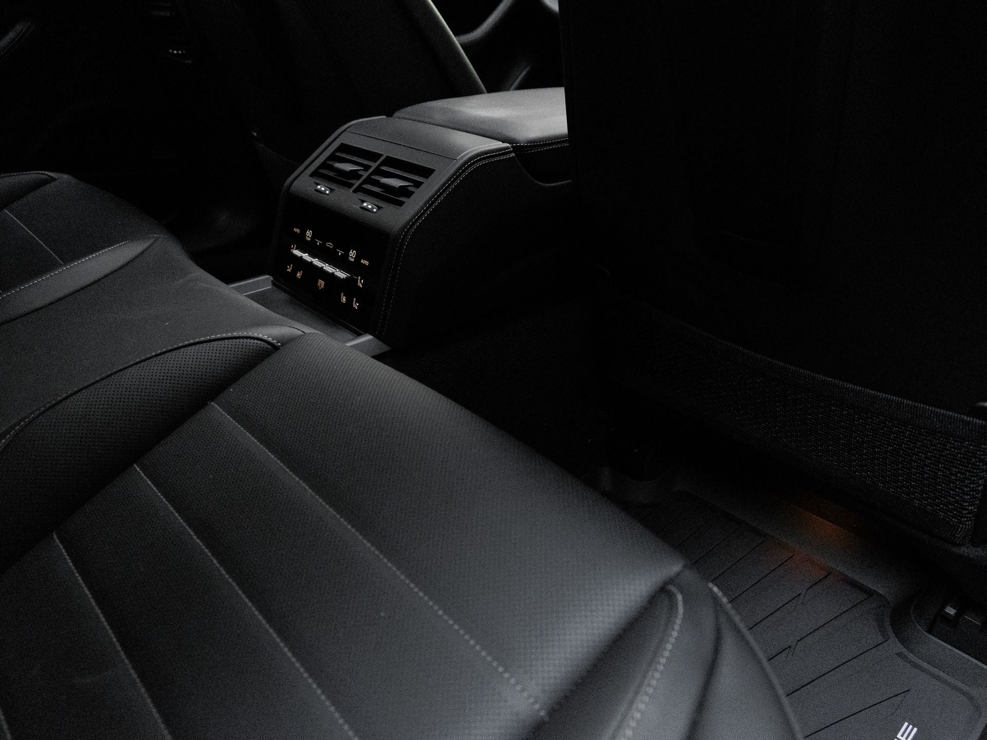 2026 Porsche Panamera Turbo S E-Hybrid