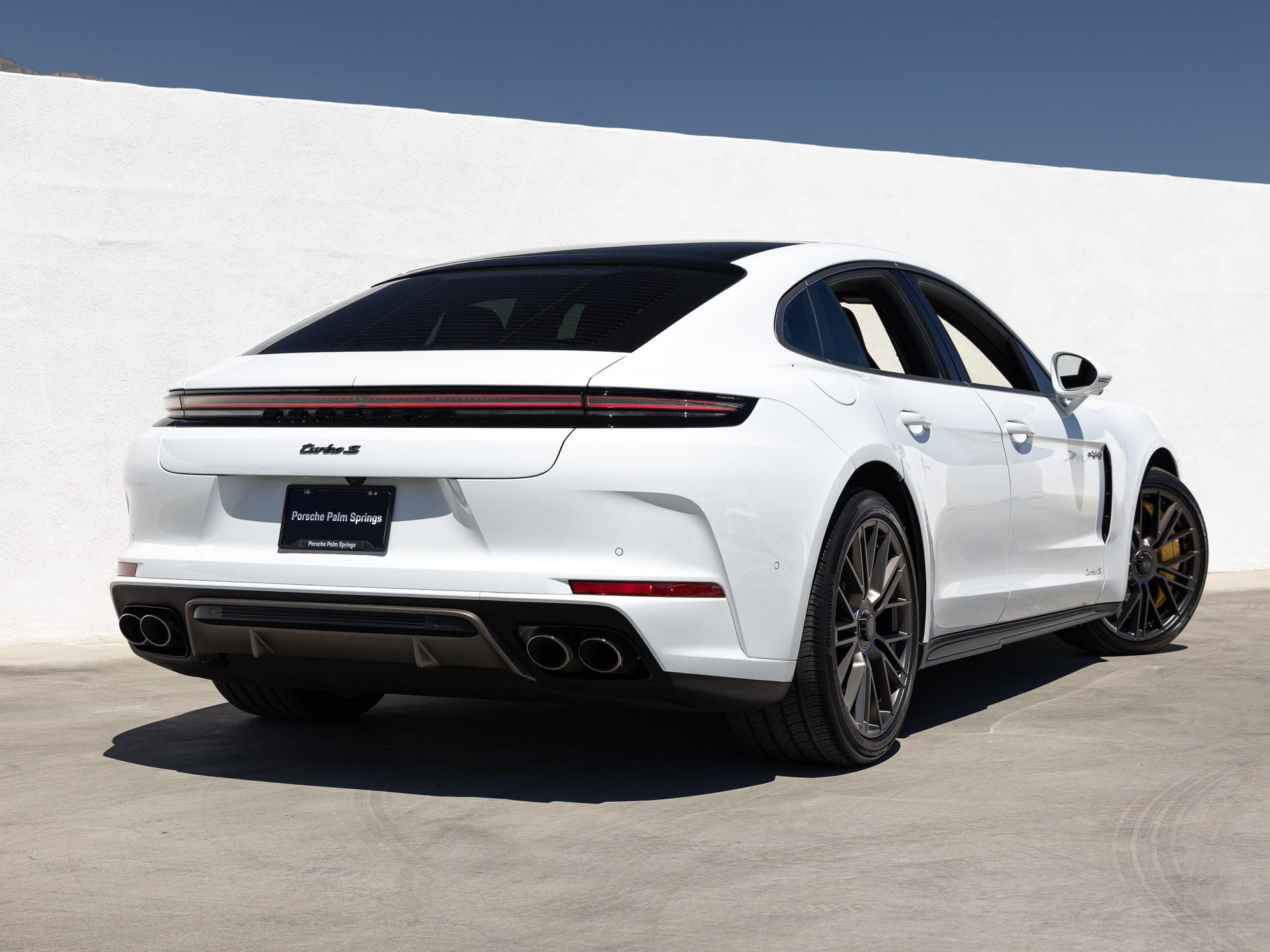 2026 Porsche Panamera Turbo S E-Hybrid