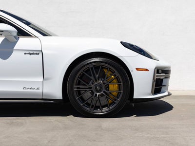 2026 Porsche Panamera Turbo S E-Hybrid
