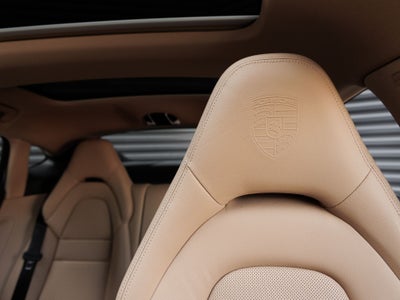 2023 Porsche Panamera Panamera Platinum Edition