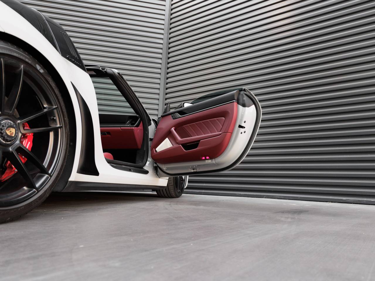 2024 Porsche 911 911 Targa 4 GTS (MY24)