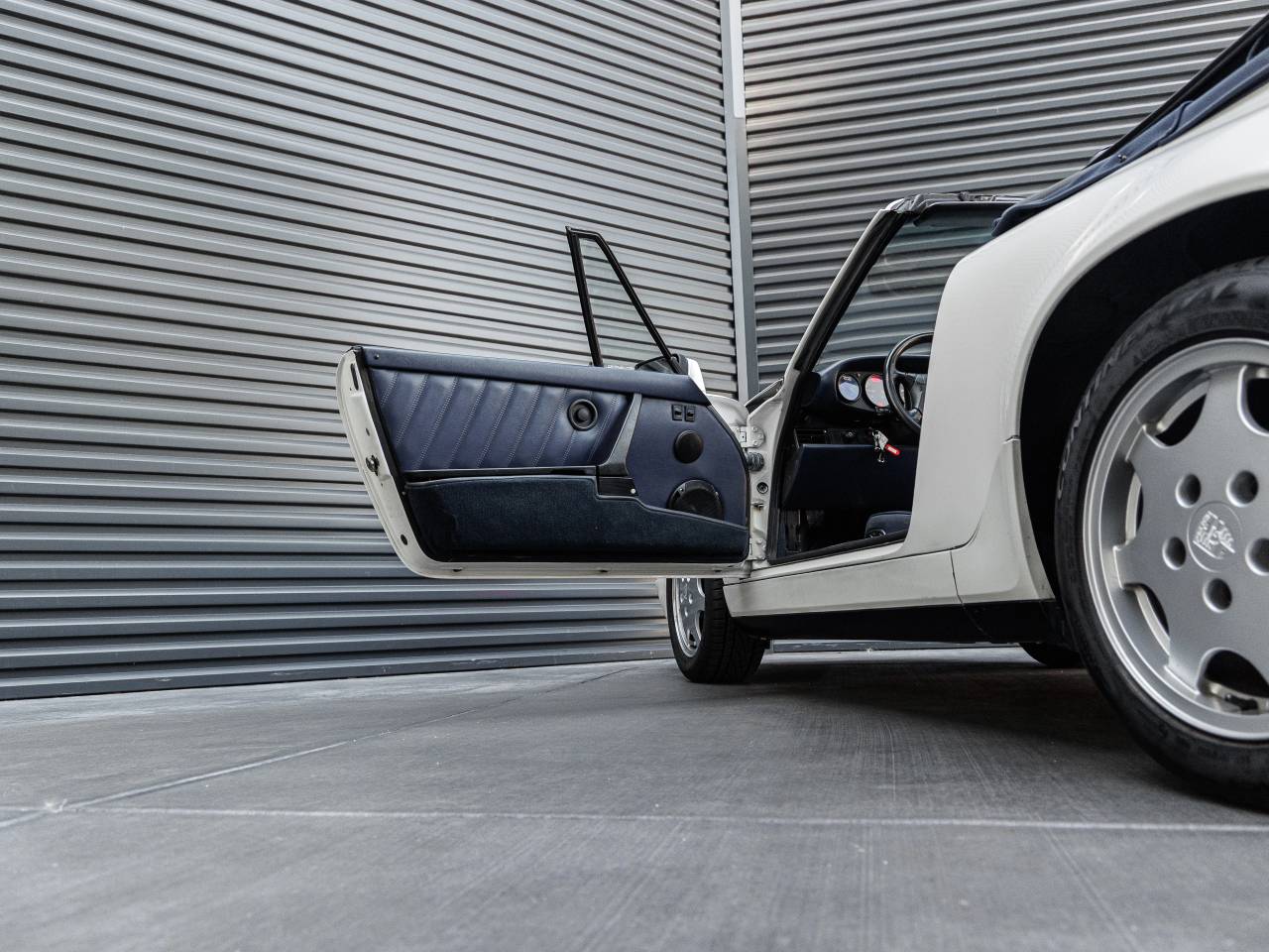 1991 Porsche 911 Carrera 2