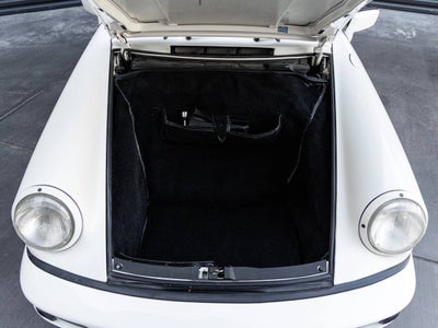 1991 Porsche 911 Carrera 2