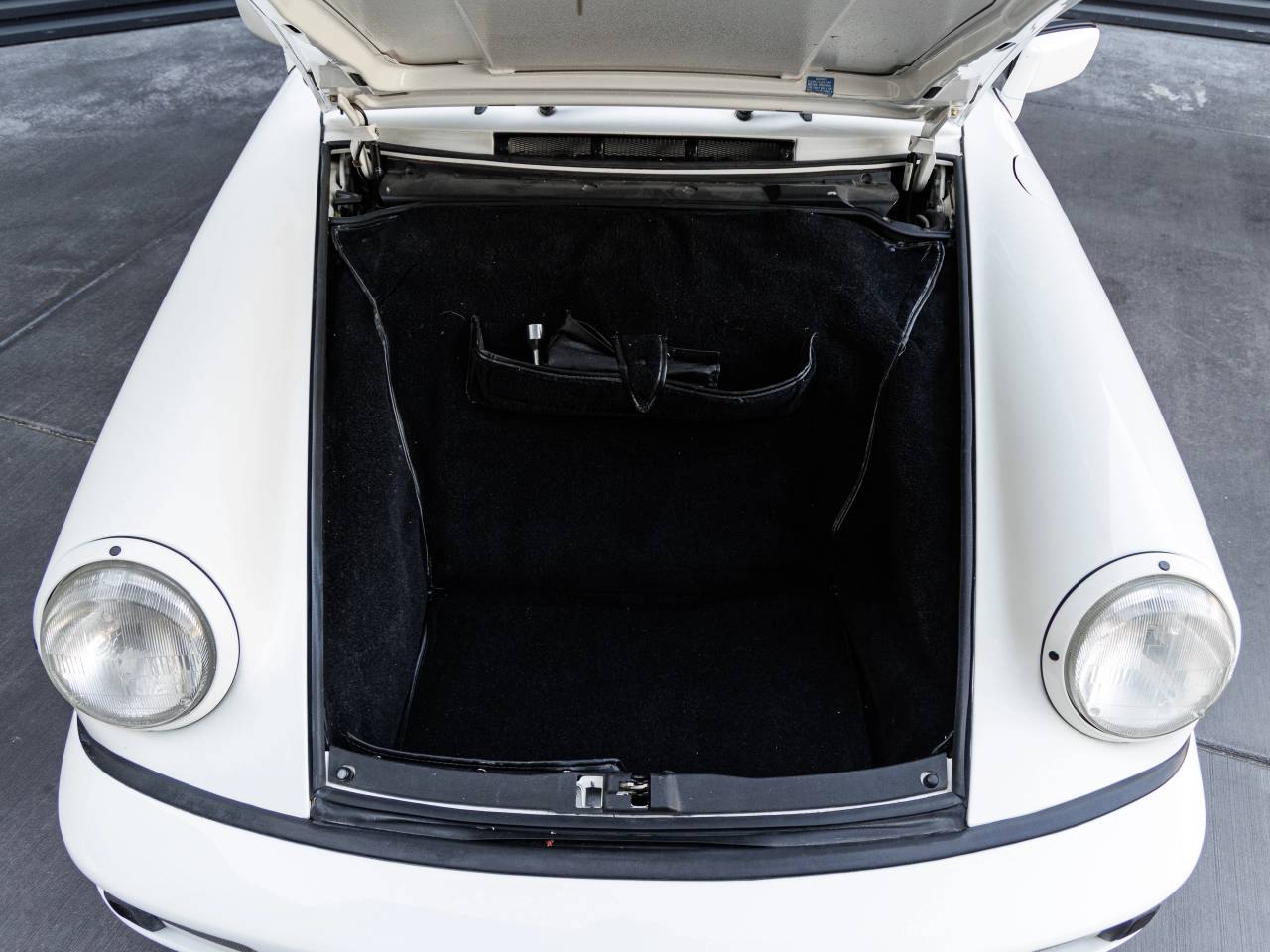 1991 Porsche 911 Carrera 2