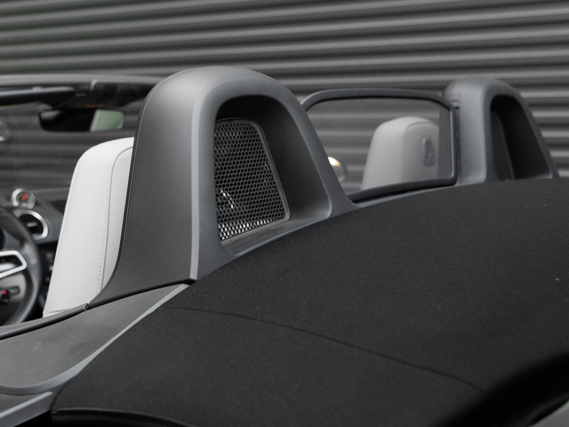 2025 Porsche 718 Boxster S