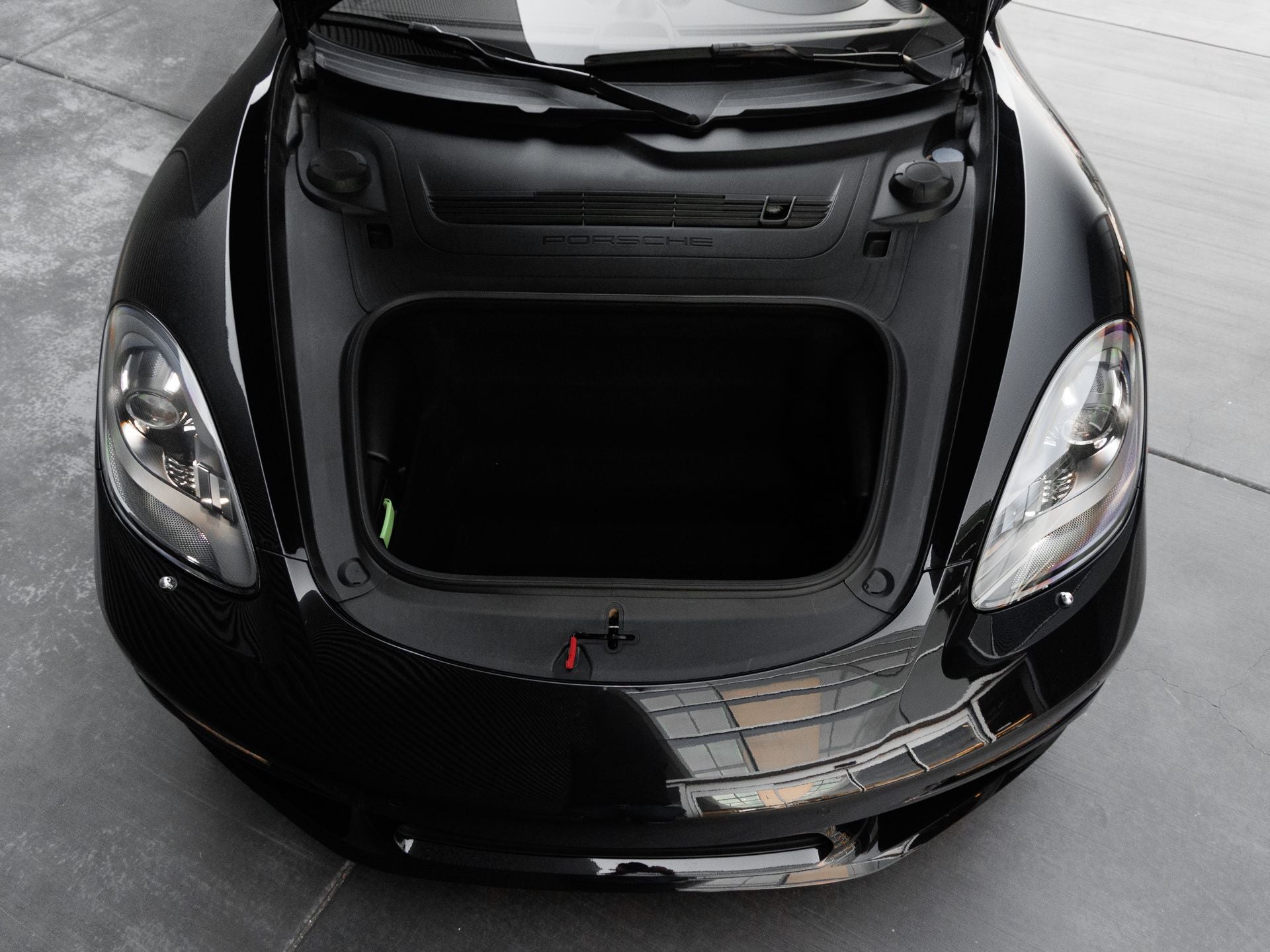 2025 Porsche 718 Boxster S