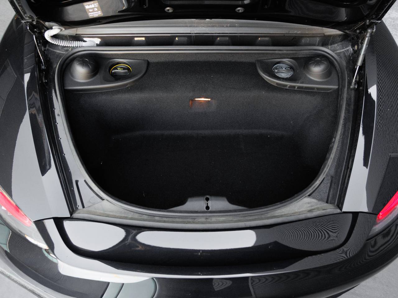 2025 Porsche 718 Boxster S