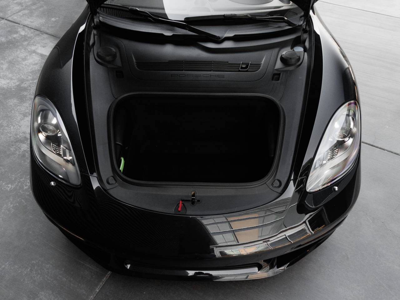 2025 Porsche 718 Boxster S
