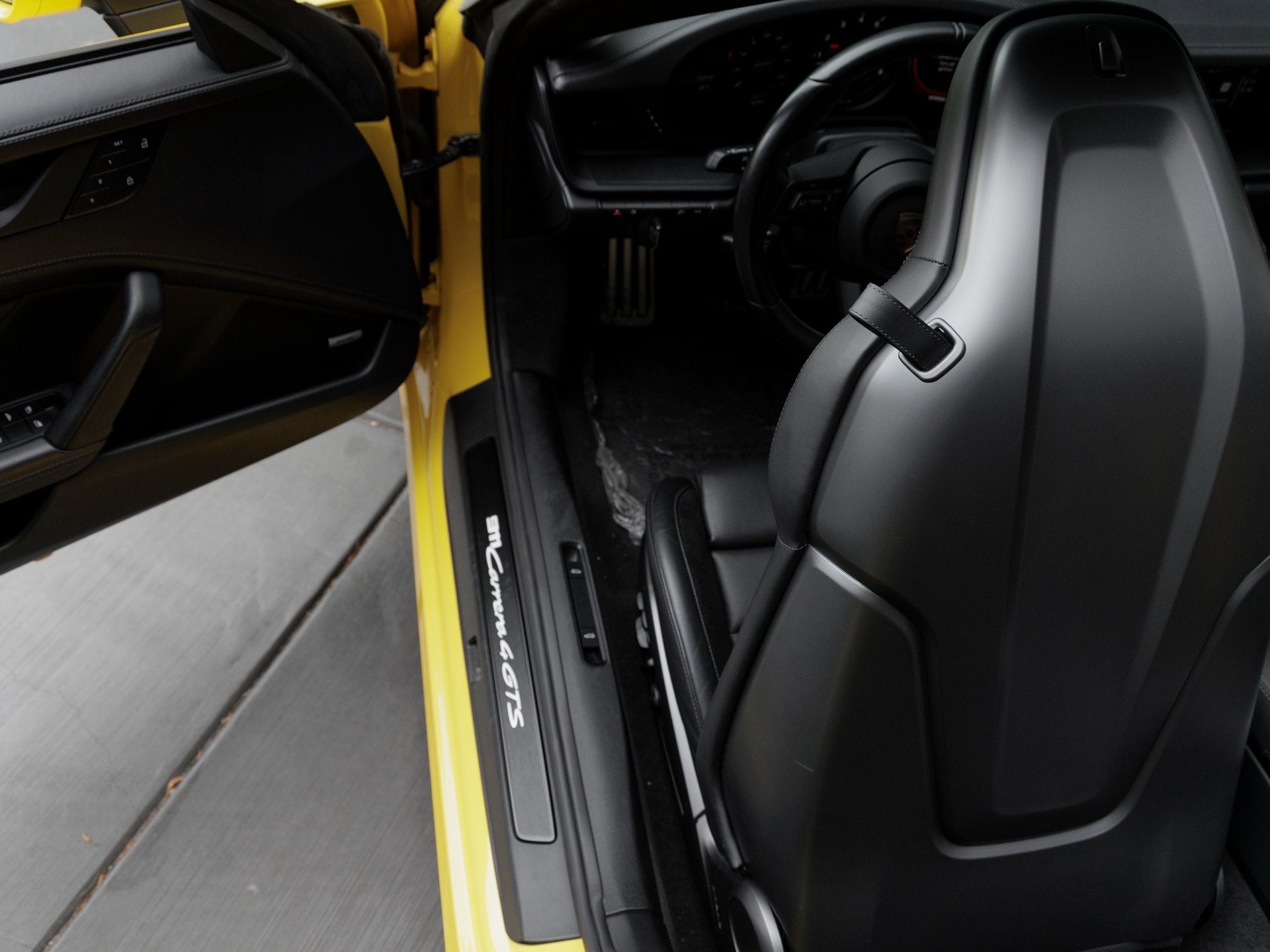 2023 Porsche 911 911 Carrera 4 GTS Cabriolet (MY23)