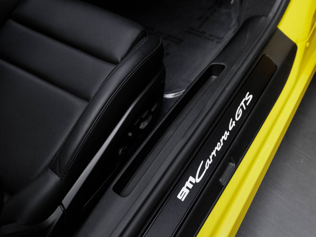 2023 Porsche 911 911 Carrera 4 GTS Cabriolet (MY23)