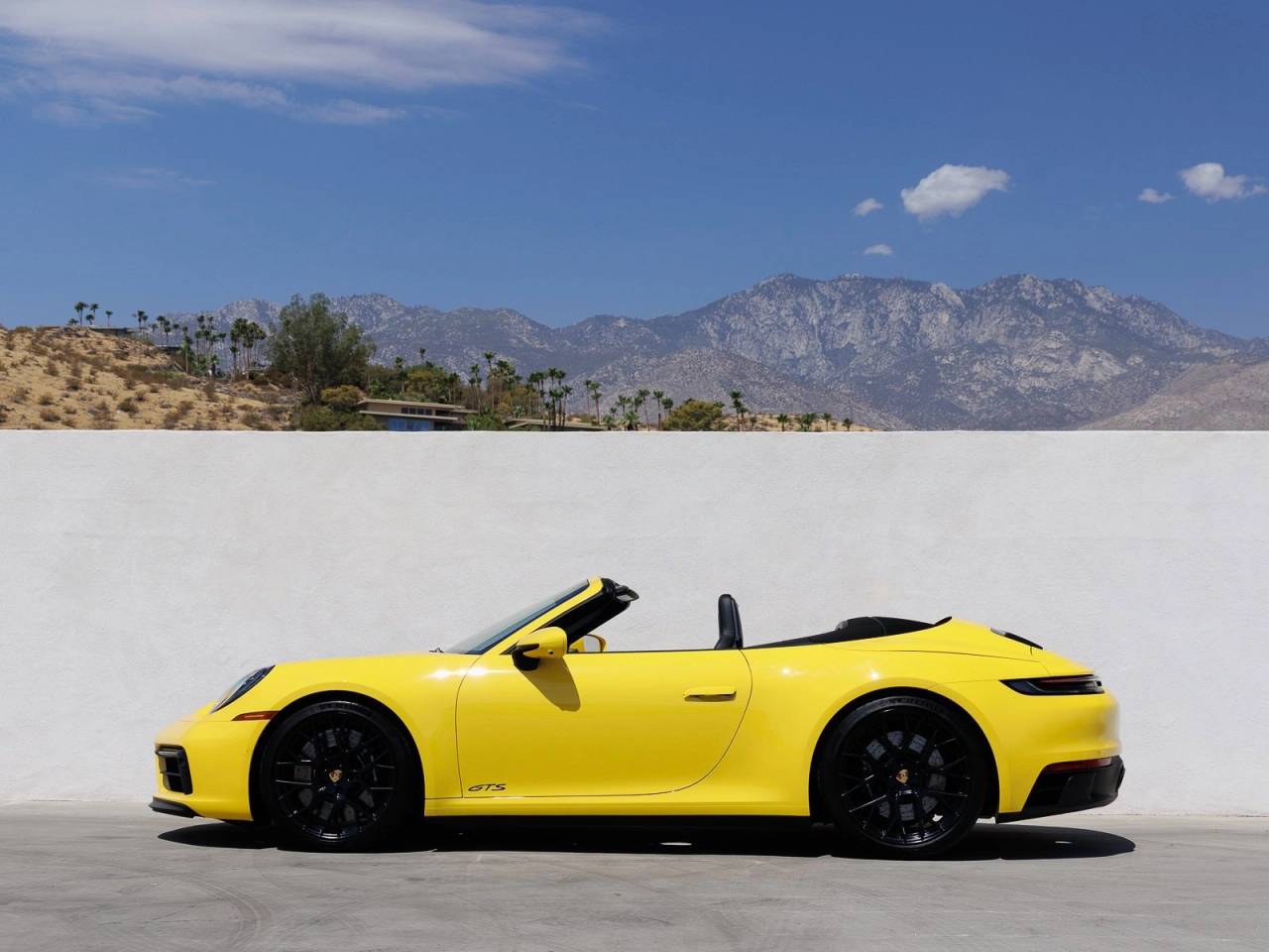 2023 Porsche 911 911 Carrera 4 GTS Cabriolet (MY23)
