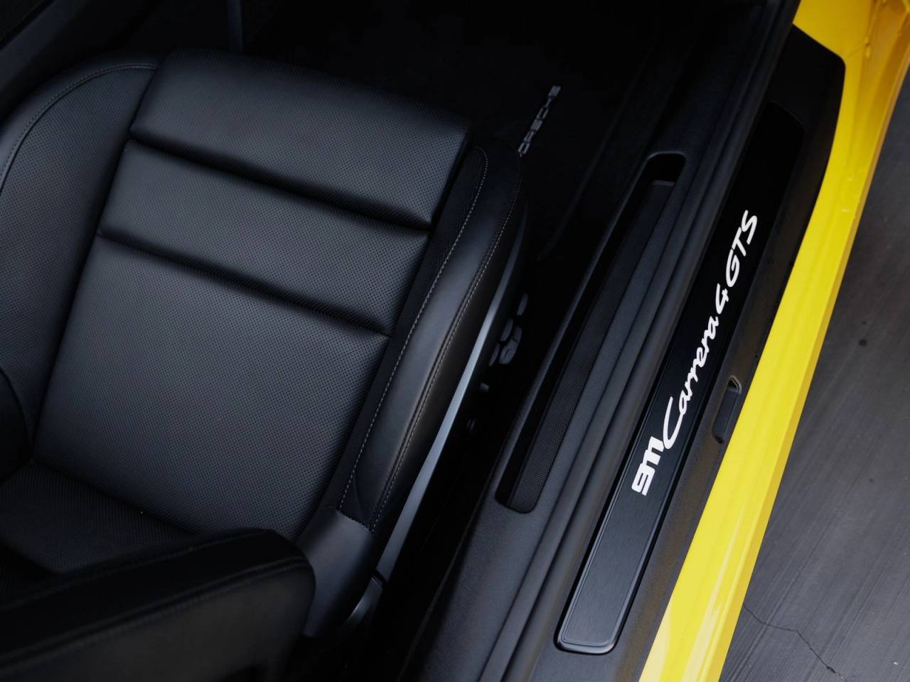 2023 Porsche 911 911 Carrera 4 GTS Cabriolet (MY23)