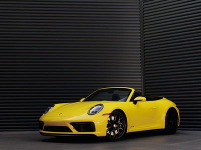 2023 Porsche 911 911 Carrera 4 GTS Cabriolet (MY23)
