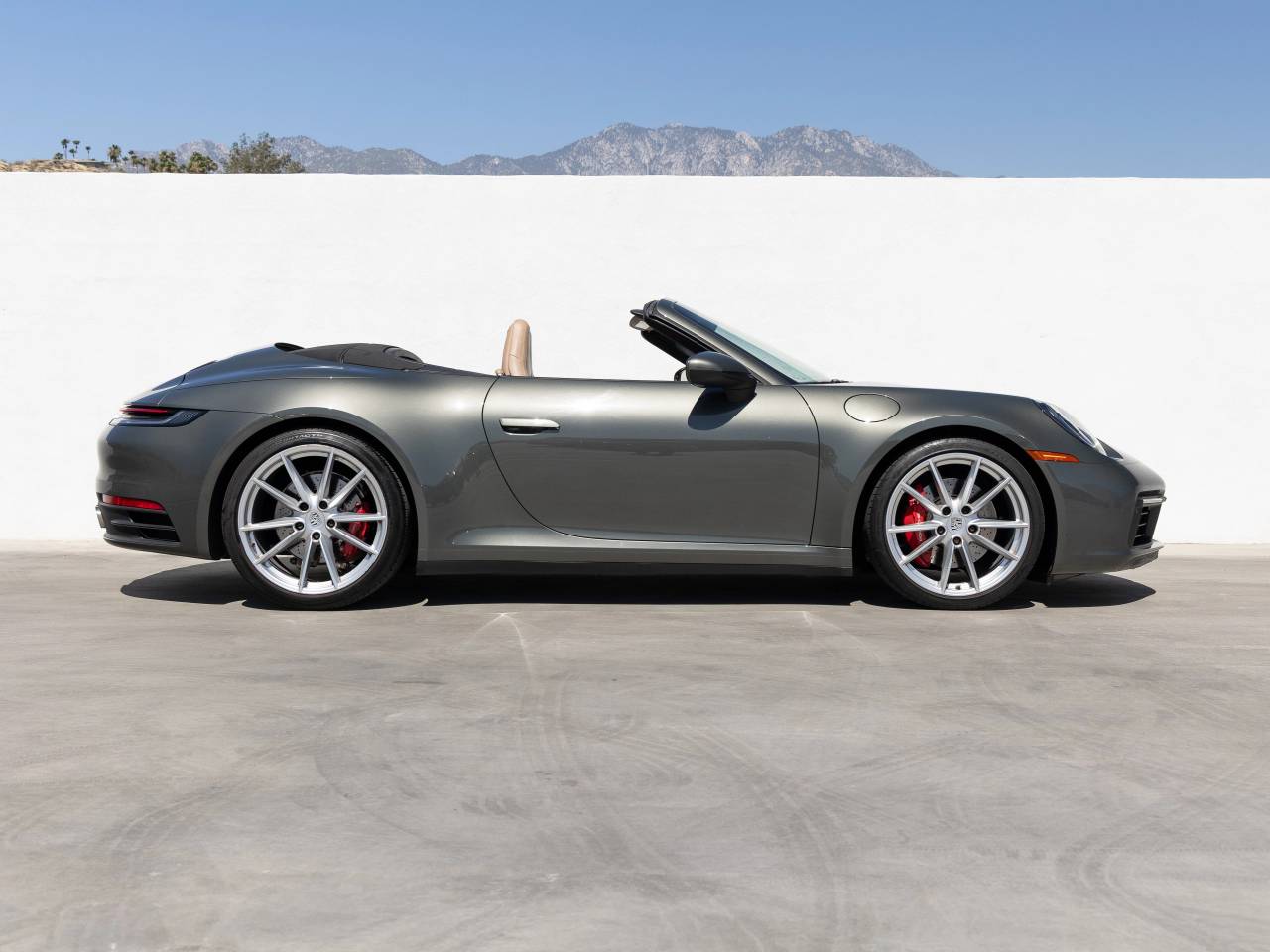 2020 Porsche 911 Carrera S Cabriolet