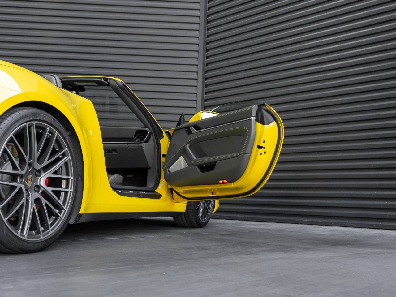 2022 Porsche 911 911 Carrera S Cabriolet (MY22)