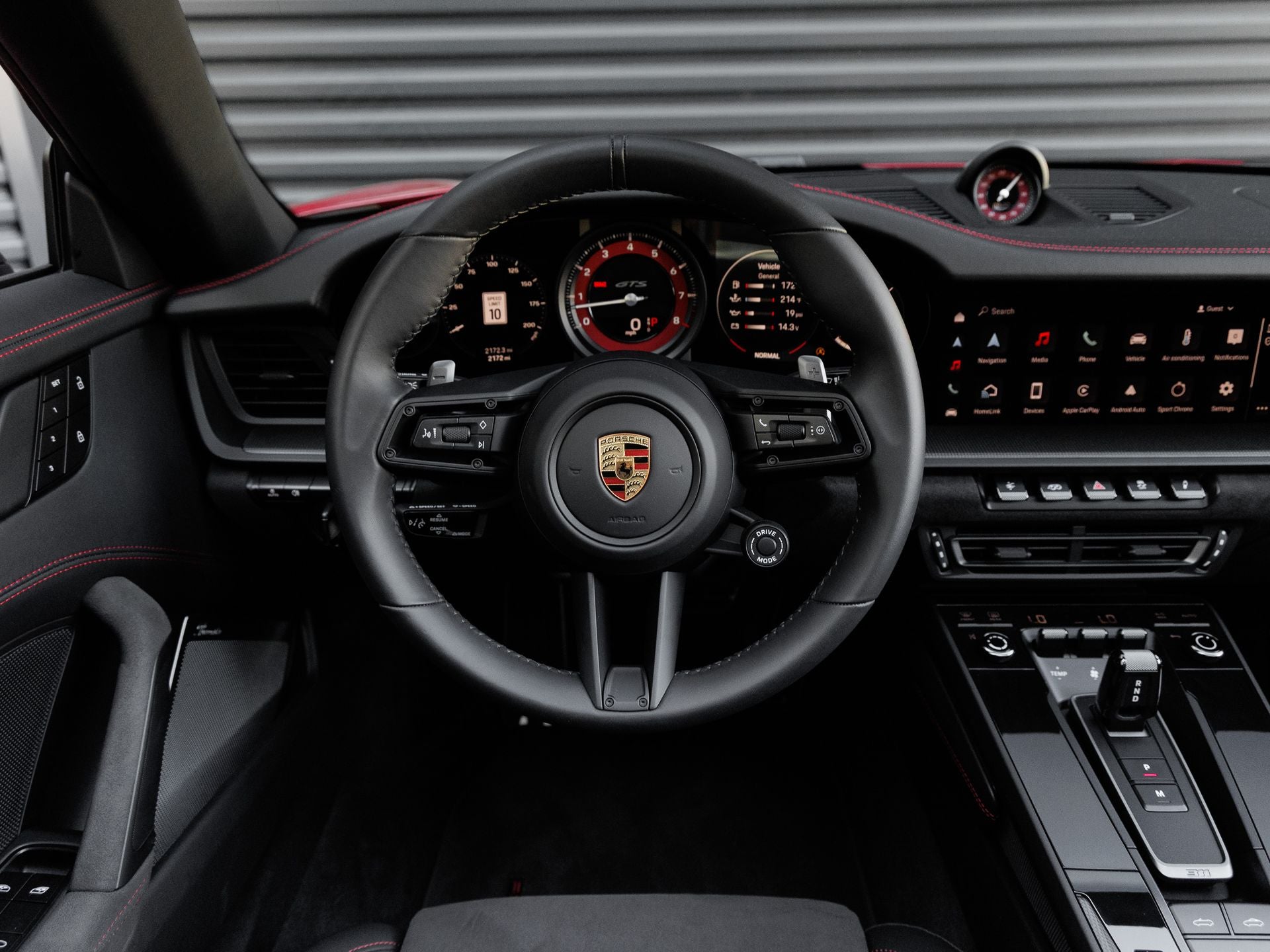 2024 Porsche 911 Carrera 4 GTS Cabriolet