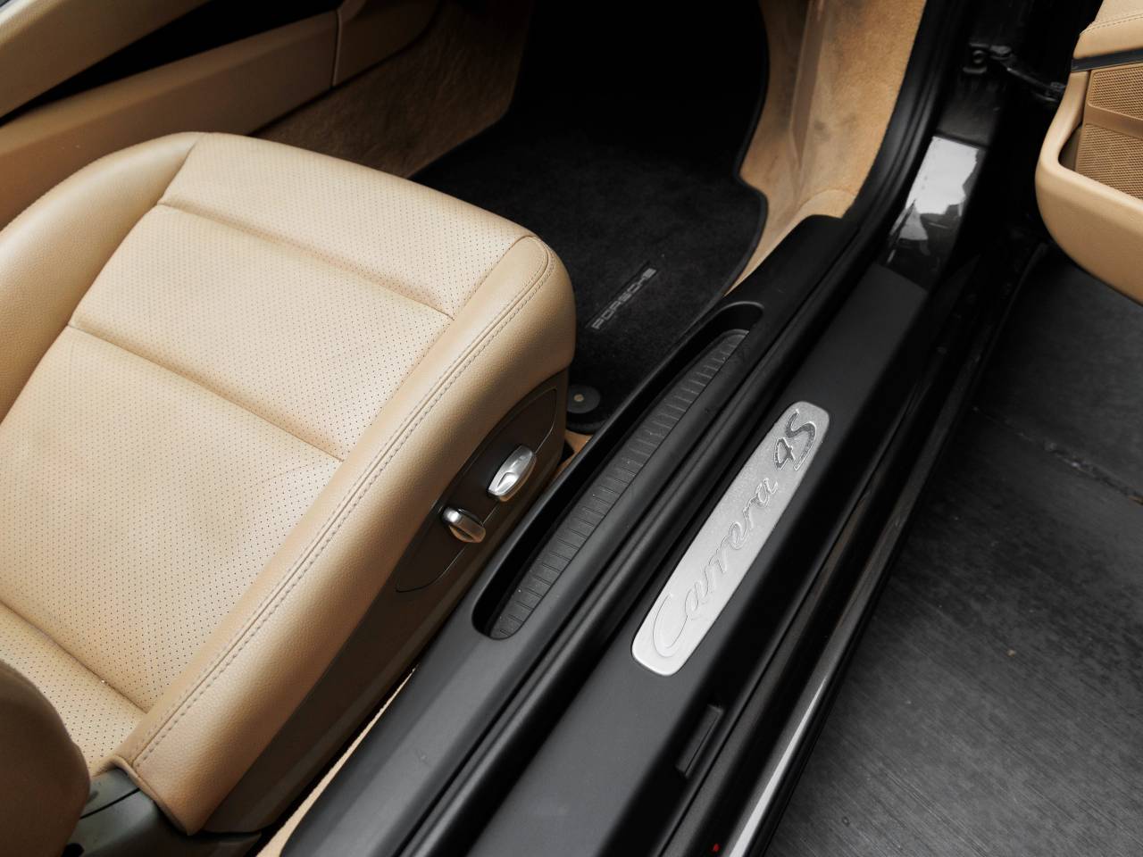 2013 Porsche 911 911 Carrera 4S Cabriolet