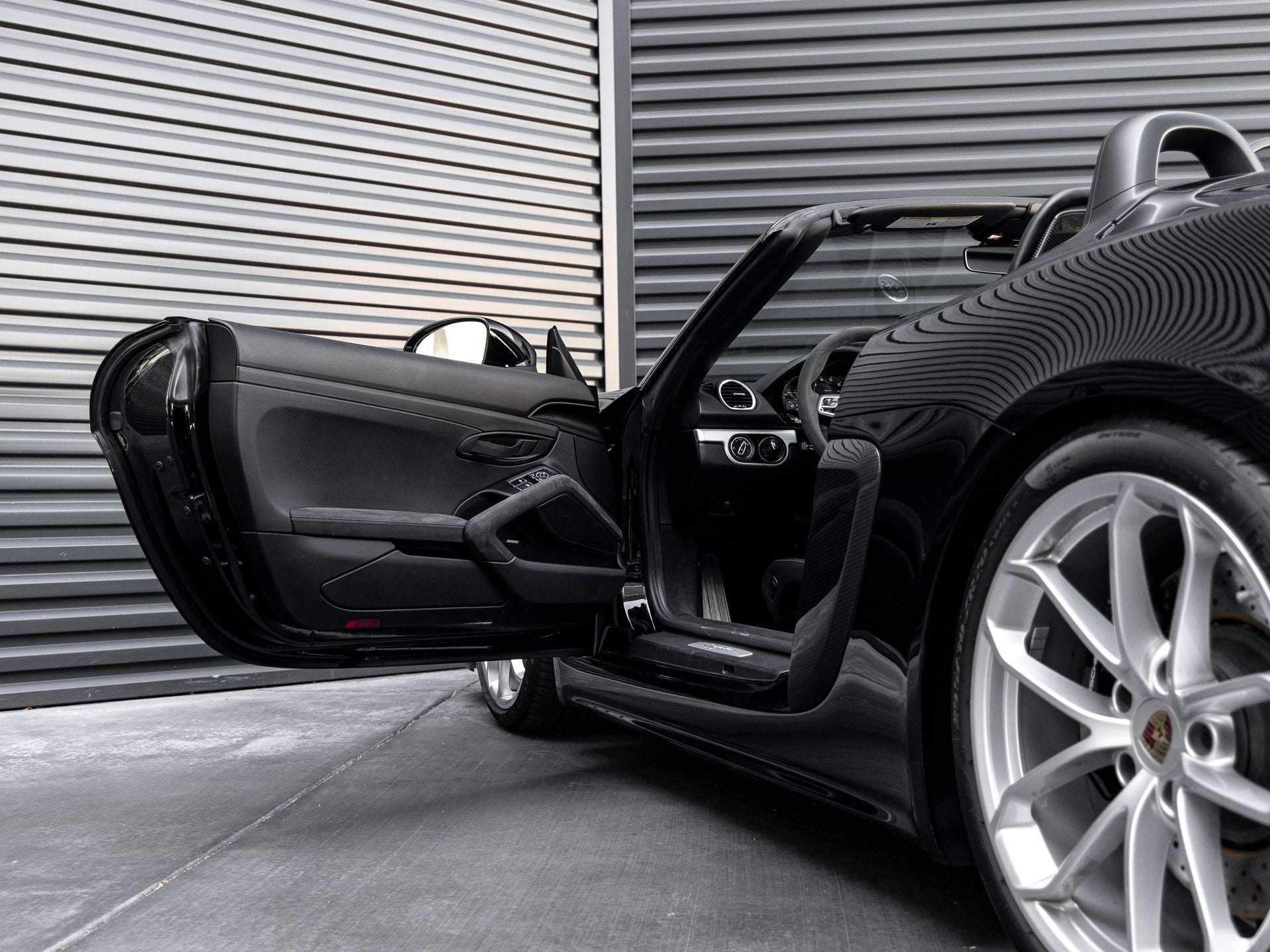 2022 Porsche 718 Spyder Base
